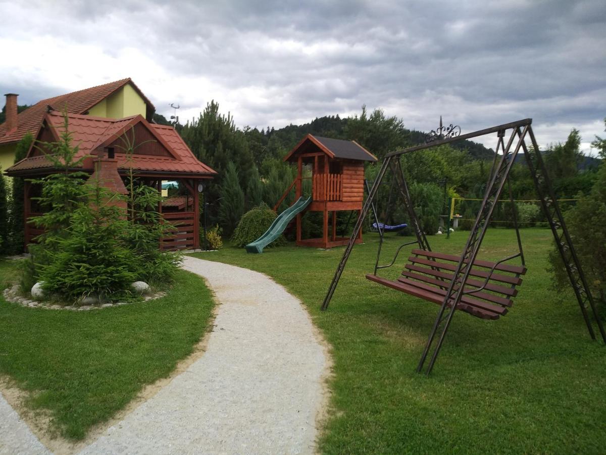 Z Aneksami Kuchennymi U Wiktorii Sromowce Nizne