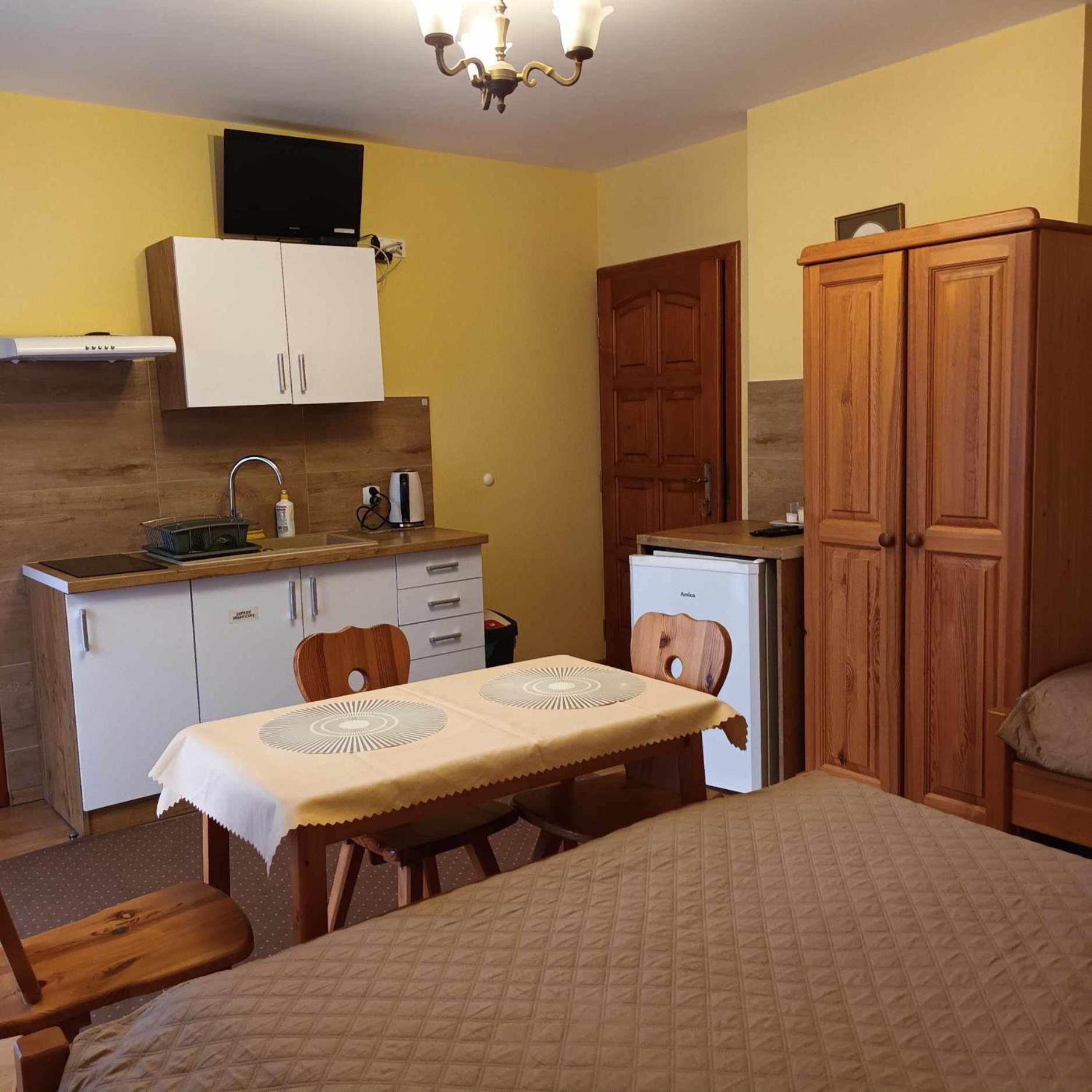 Z Aneksami Kuchennymi U Wiktorii Homestay